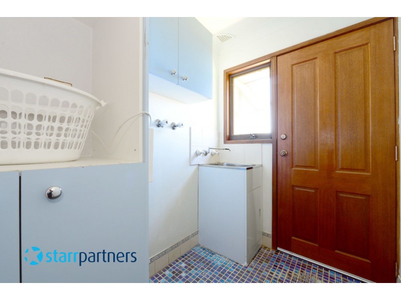 9 Kiriwina Place, Glenfield NSW 2167