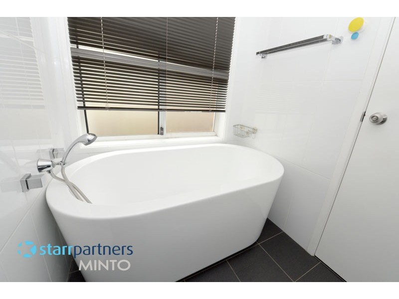 4 Cobourg Place, Bow Bowing NSW 2566