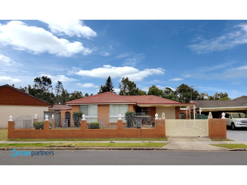 23 Brunswick Crescent, St Johns Park NSW 2176