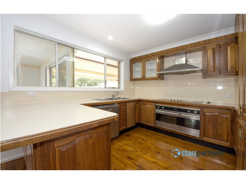 23 Brunswick Crescent, St Johns Park NSW 2176