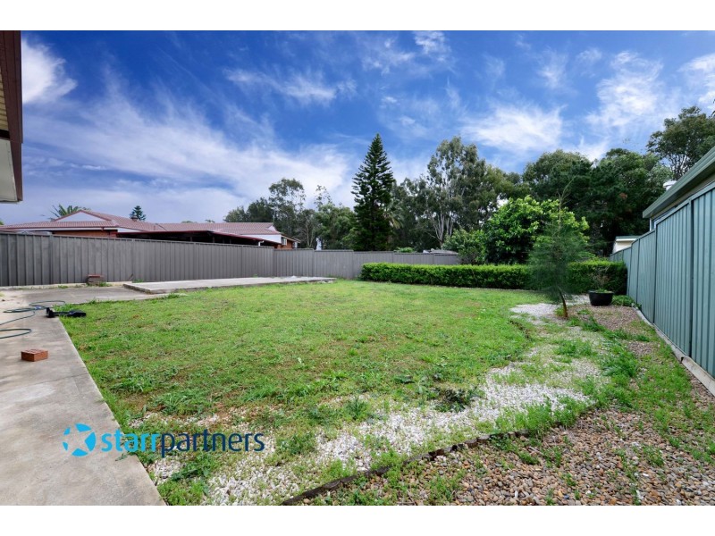 23 Brunswick Crescent, St Johns Park NSW 2176