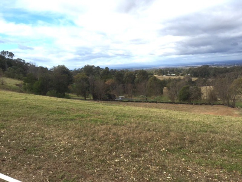 42 Cabbage Tree Road, Kurrajong NSW 2758