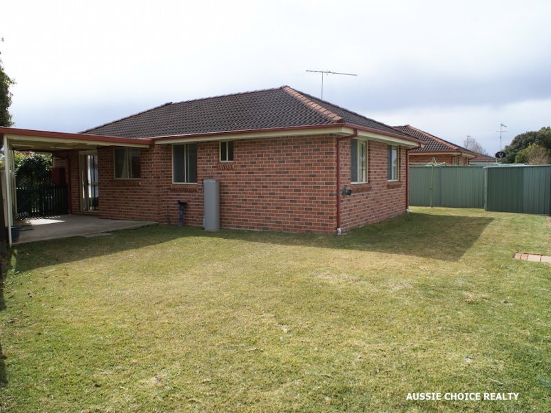 Villa 2/9 Ivory Place, Richmond NSW 2753