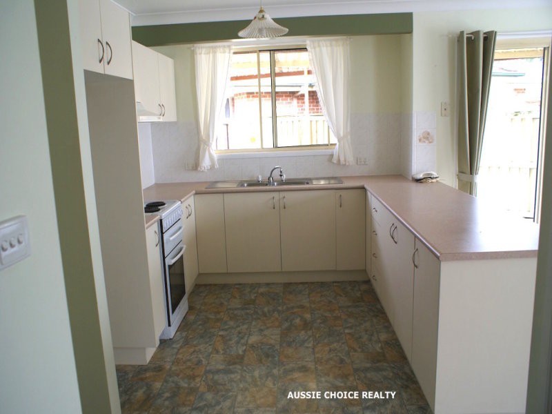 Villa 2/9 Ivory Place, Richmond NSW 2753