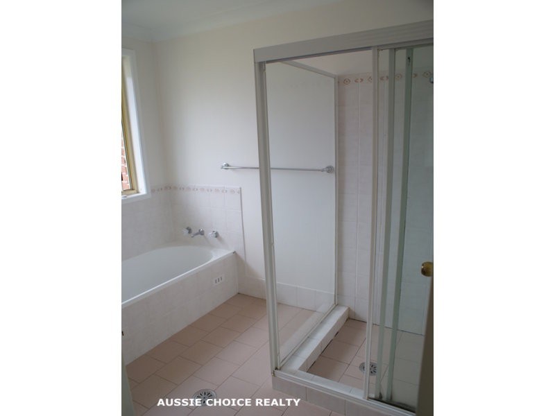 Villa 2/9 Ivory Place, Richmond NSW 2753