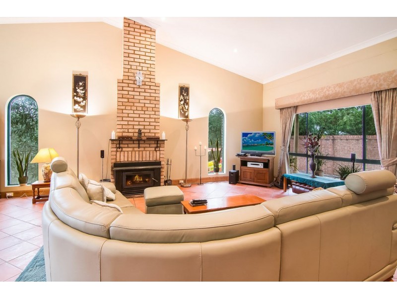 89 ROBERTS CREEK ROAD, East Kurrajong NSW 2758