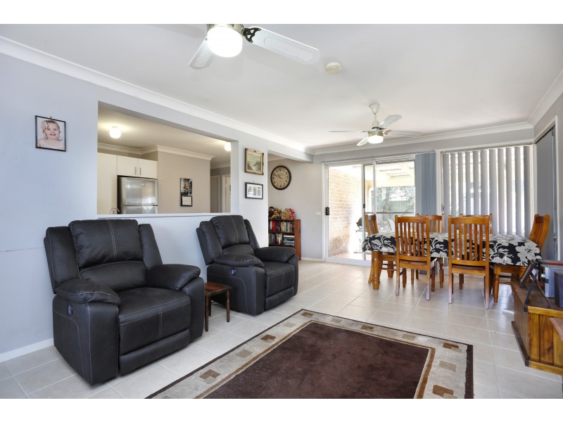 5 Finnan Pl, Bligh Park NSW 2756
