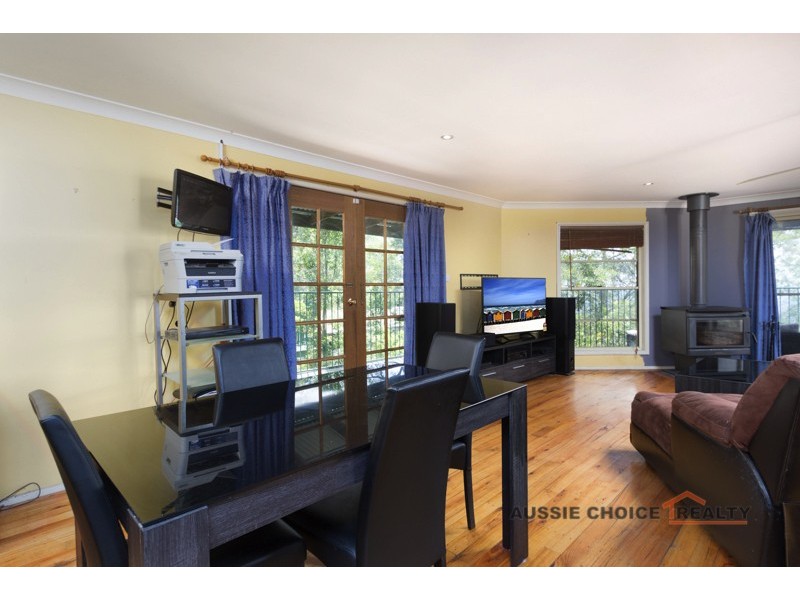 369 Lieutenant Bowen Dr, Bowen Mountain NSW 2753