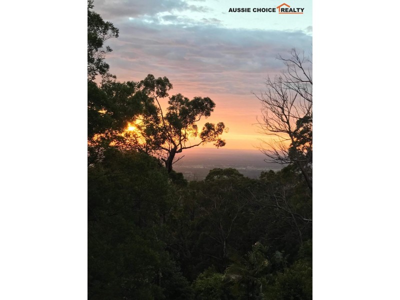 369 Lieutenant Bowen Dr, Bowen Mountain NSW 2753