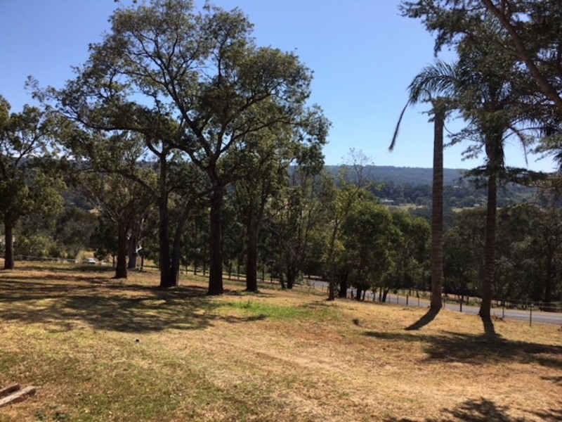 42 Cabbage Tree Road, Kurrajong NSW 2758