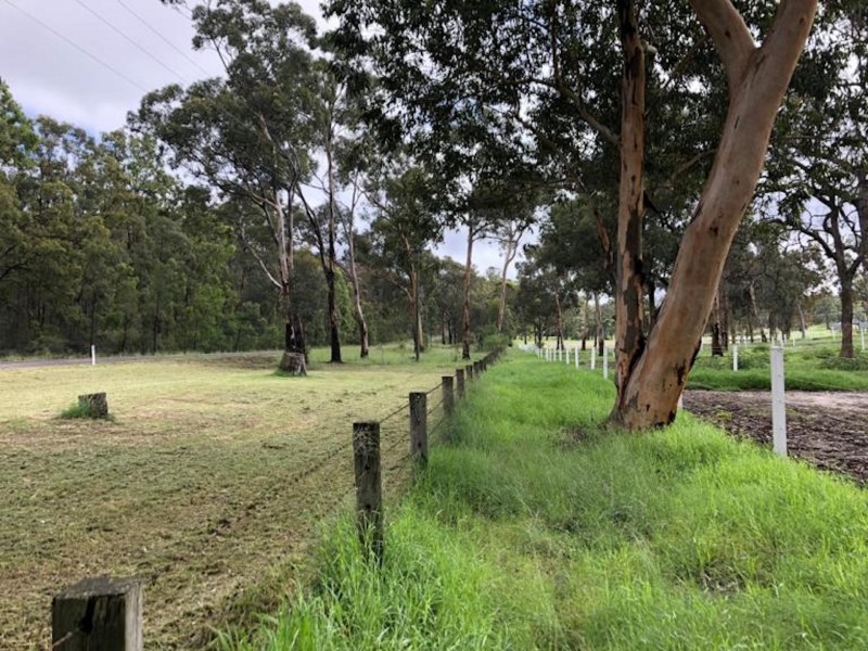 8209 Putty Road, Putty NSW 2330