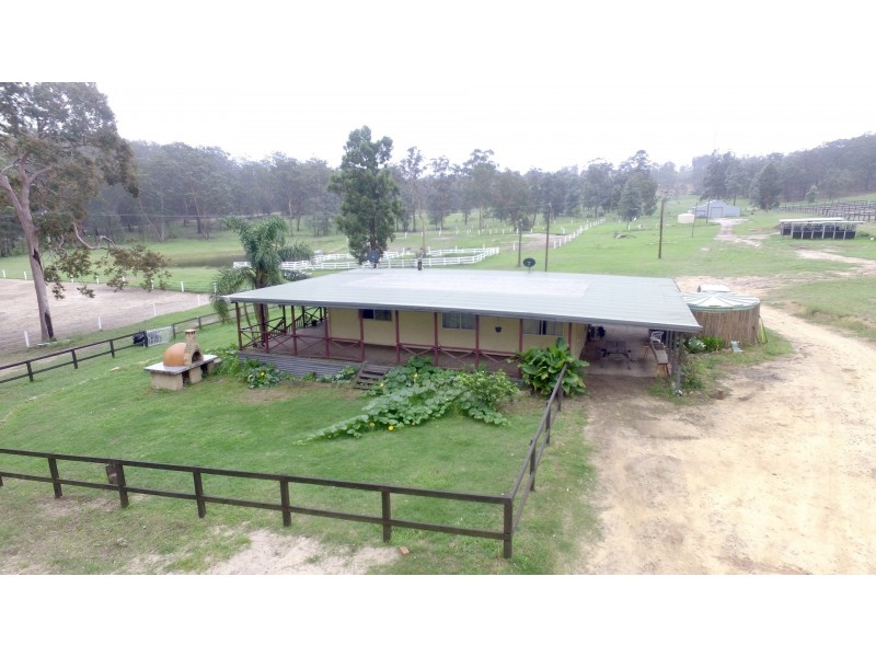 8209 Putty Road, Putty NSW 2330