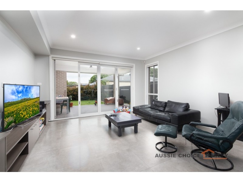 106B Lennox St, Richmond NSW 2753