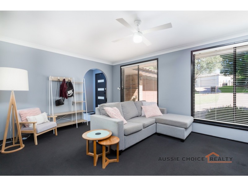 14 Mount Close, Cranebrook NSW 2749