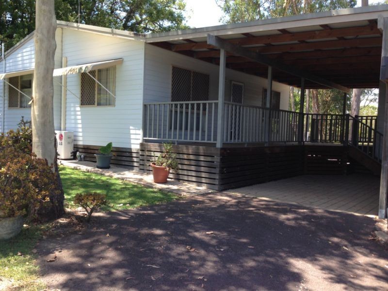 100 4 Gimberts Rd, Morisset NSW 2264