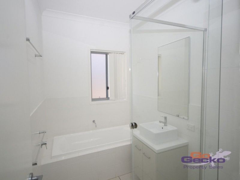 11 Francisca Drive, Augustine Heights QLD 4300