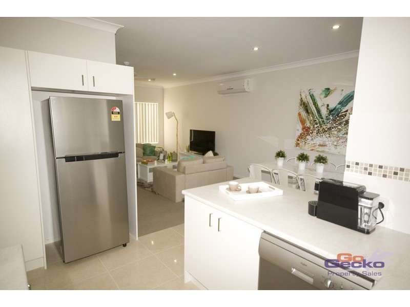 45 Blaxland Crecent, Redbank Plains QLD 4301