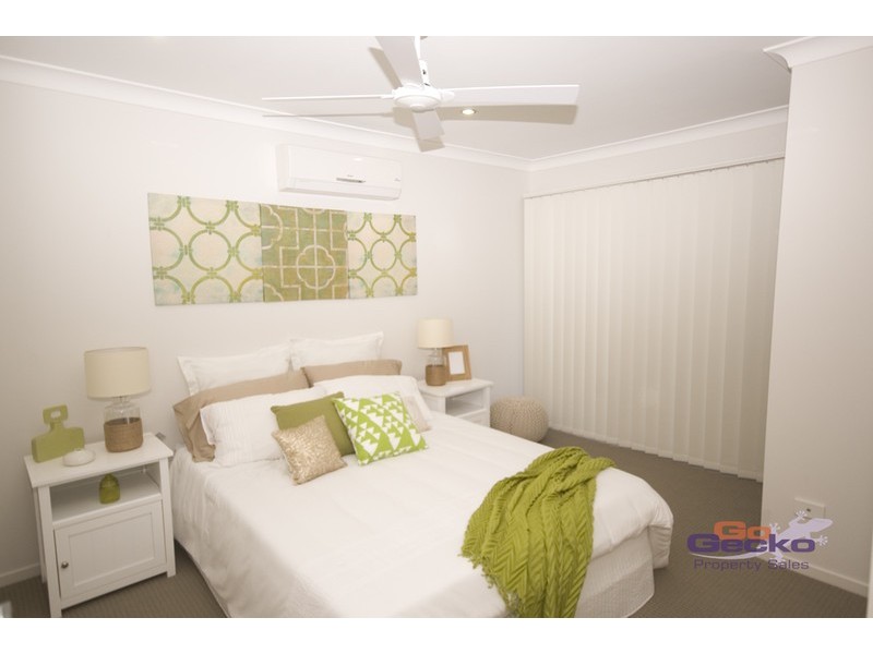 45 Blaxland Crecent, Redbank Plains QLD 4301