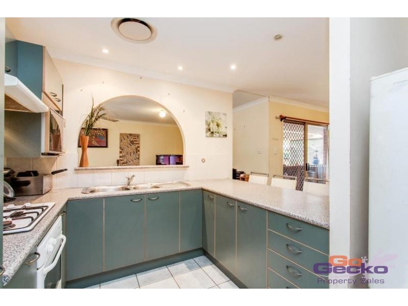 11 Avoca Court, Collingwood Park QLD 4301