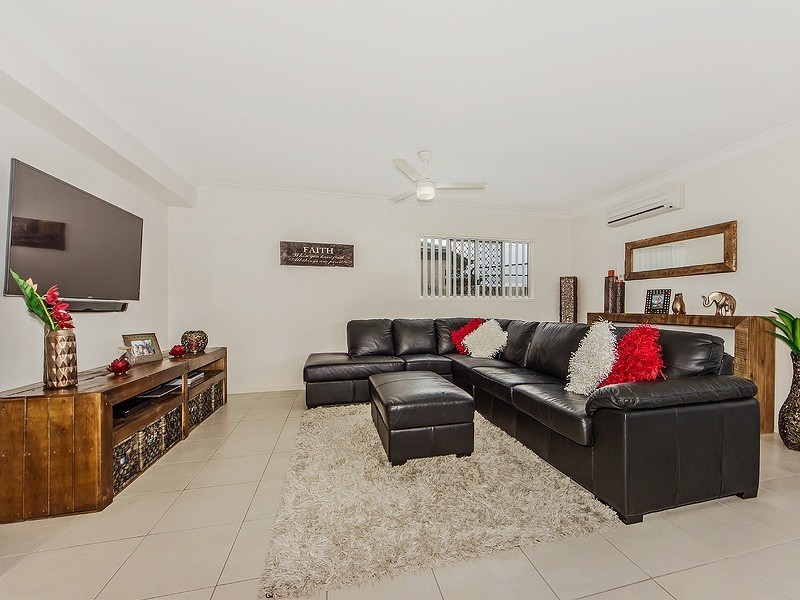 62 Carnarvon Avenue, Springfield Lakes QLD 4300