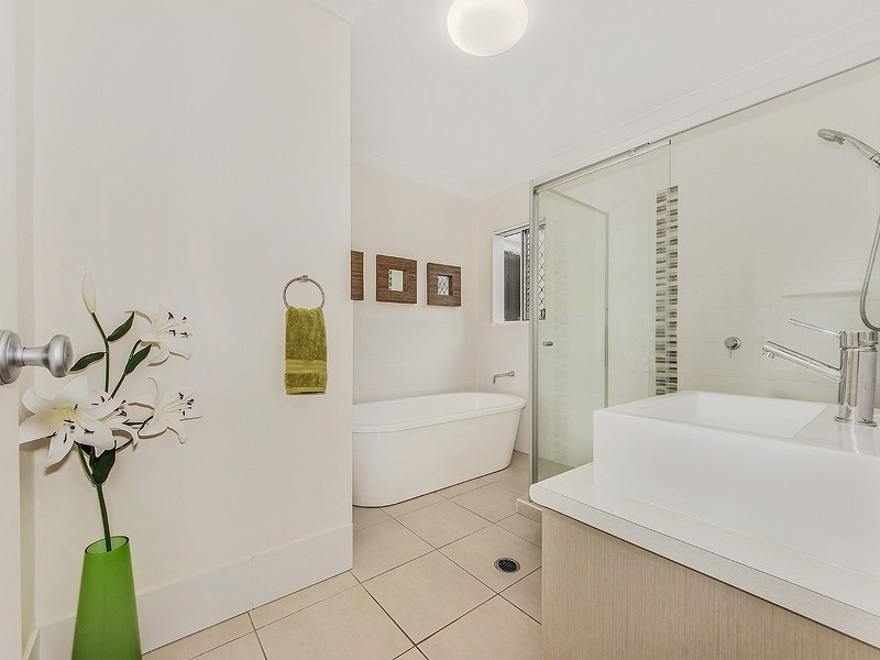 62 Carnarvon Avenue, Springfield Lakes QLD 4300