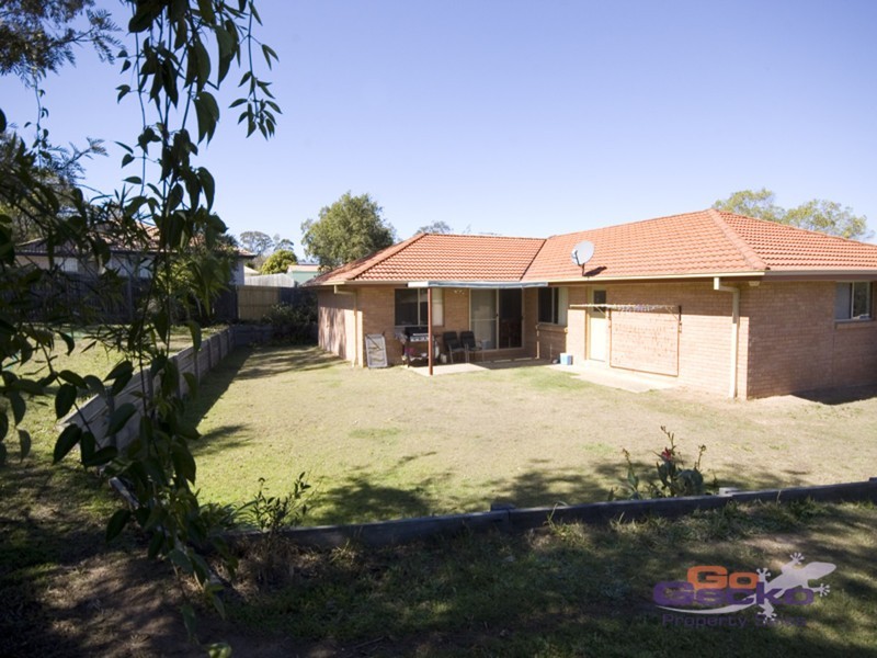 12 Moroney Court, Goodna QLD 4300