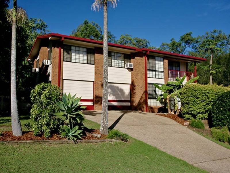 1 Lee Court, Camira QLD 4300