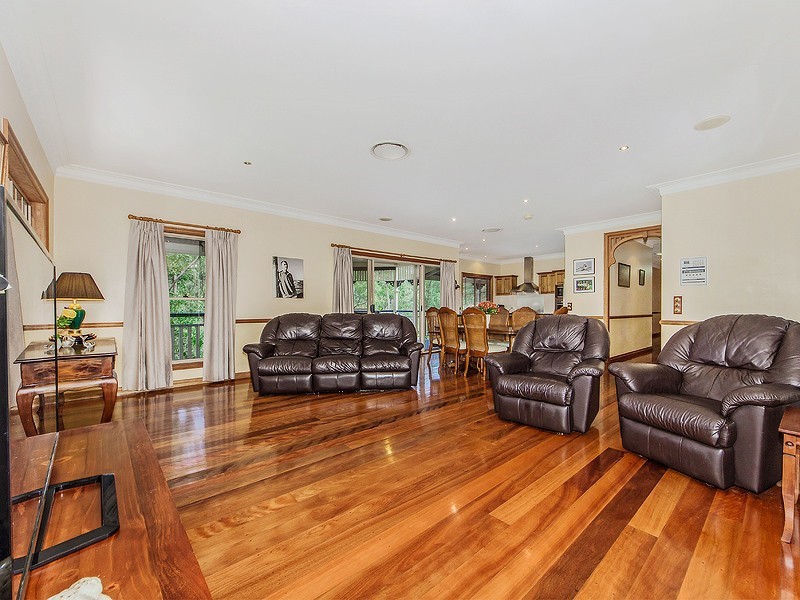 218 Red Cedar Road, Pullenvale QLD 4069