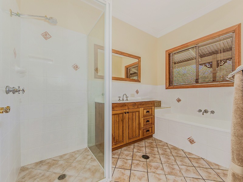 218 Red Cedar Road, Pullenvale QLD 4069