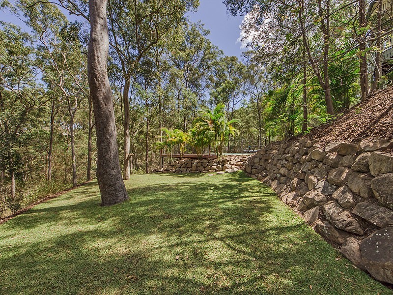 218 Red Cedar Road, Pullenvale QLD 4069
