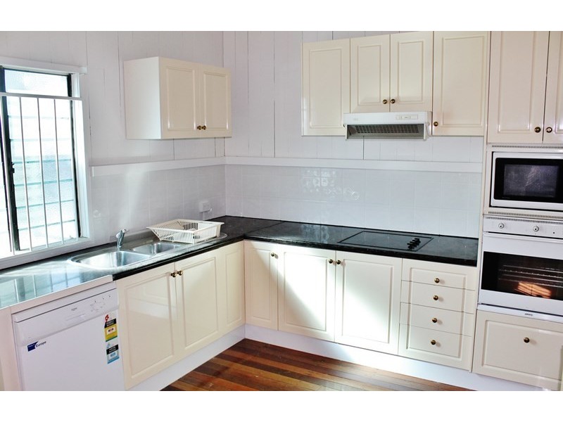 23 Thorn Street, Ipswich QLD 4305