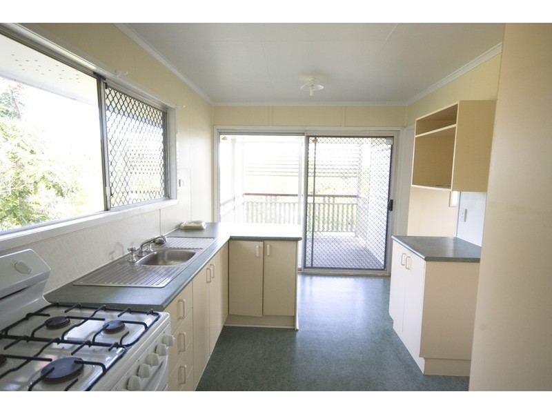 9 Dowden Street, Goodna QLD 4300