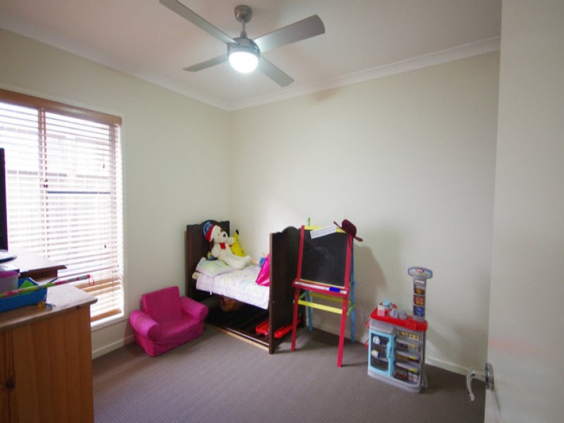 27 Banya Crescent, Springfield Lakes QLD 4300