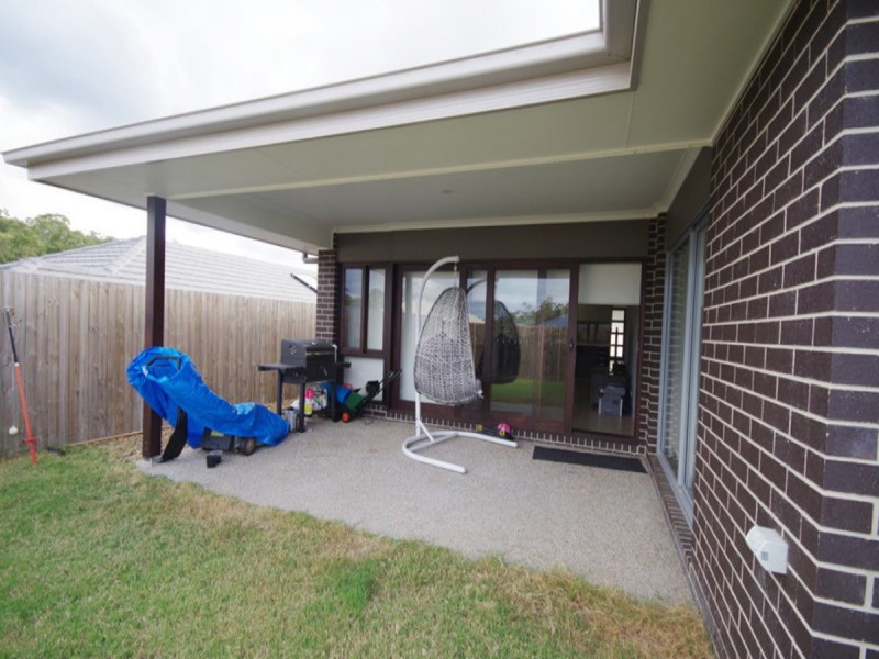 27 Banya Crescent, Springfield Lakes QLD 4300