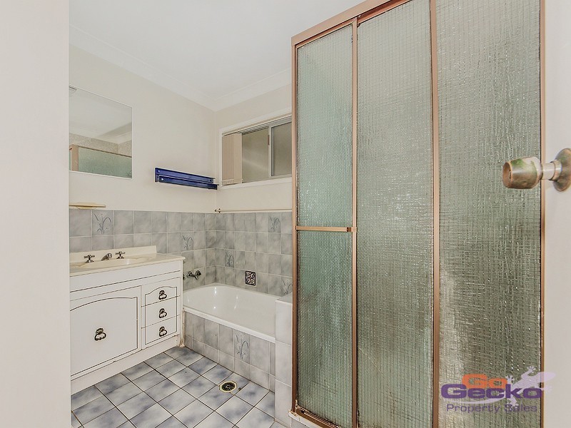 79 Steven Street, Camira QLD 4300