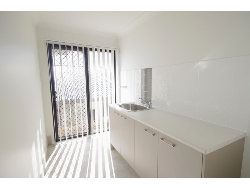 10 Oxenham Circuit, Augustine Heights QLD 4300