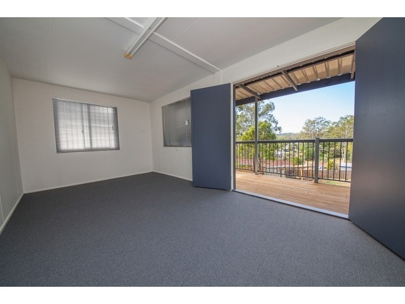 6 William Street, Blackstone QLD 4304