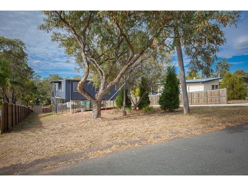 6 William Street, Blackstone QLD 4304