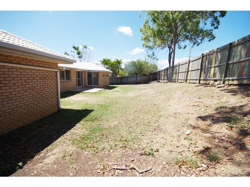 2 Vanessa Court, Camira QLD 4300