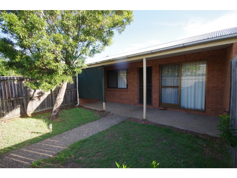 2/296 Redbank Plains Road, Bellbird Park QLD 4300