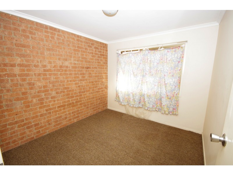 2/296 Redbank Plains Road, Bellbird Park QLD 4300