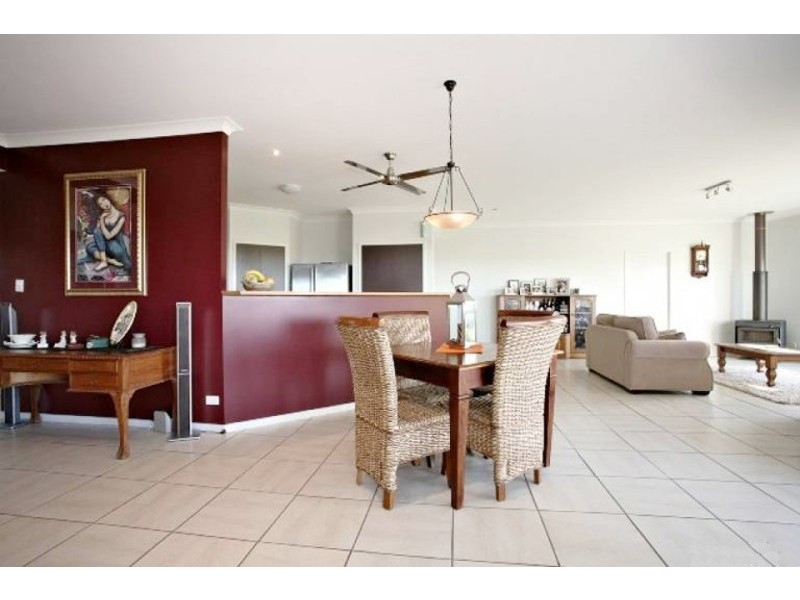 25 Mamaku Street, Fernvale QLD 4306