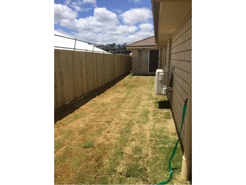 5 Lomandra, Deebing Heights QLD 4306