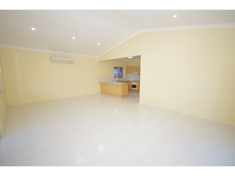 12 Brigalow Lane, Redbank QLD 4301