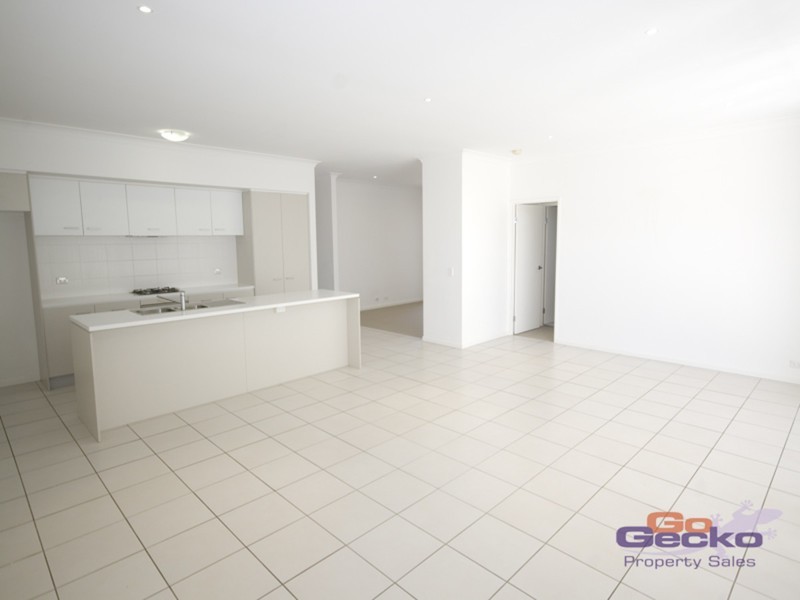 11 Francisca Drive, Augustine Heights QLD 4300