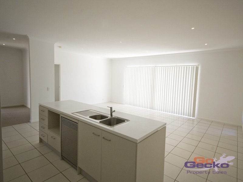 11 Francisca Drive, Augustine Heights QLD 4300