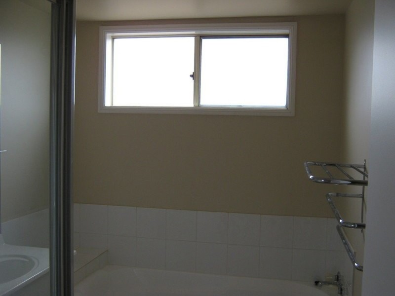 9 Eureka Court, Redbank Plains QLD 4301