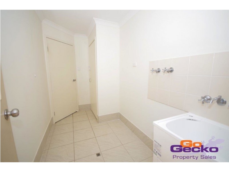 17 Waterview Court, Springfield Lakes QLD 4300