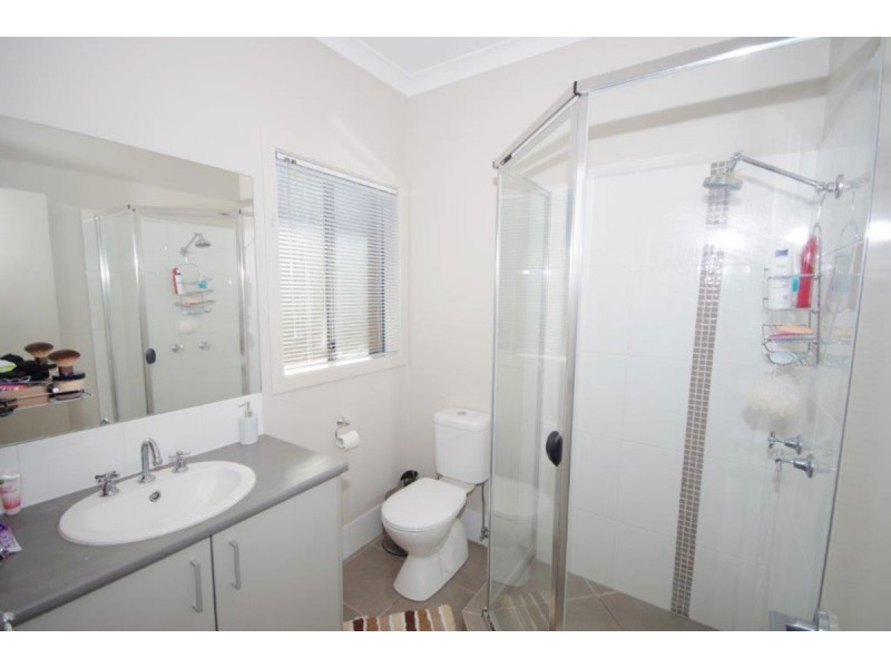 7 Francisca Drive, Augustine Heights QLD 4300