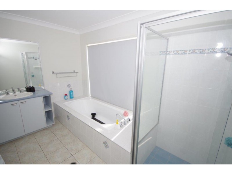 1 Amadeus Circuit, Springfield Lakes QLD 4300